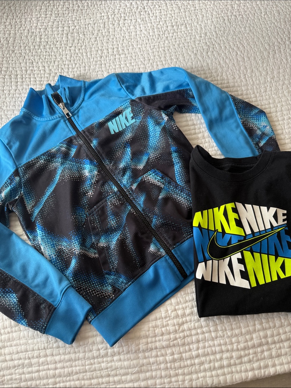 Nike Kids Blue Graphic Zip-Up Jacket and Tee